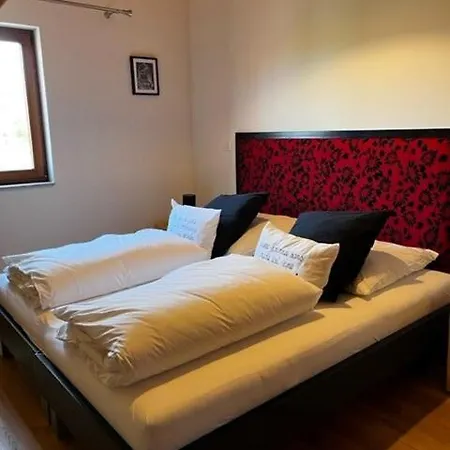 Les Granges Modernes Villa Bruebach Room photo
